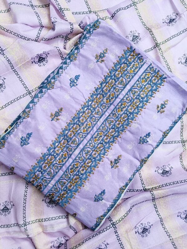 luxury embroidered lawn design 25st