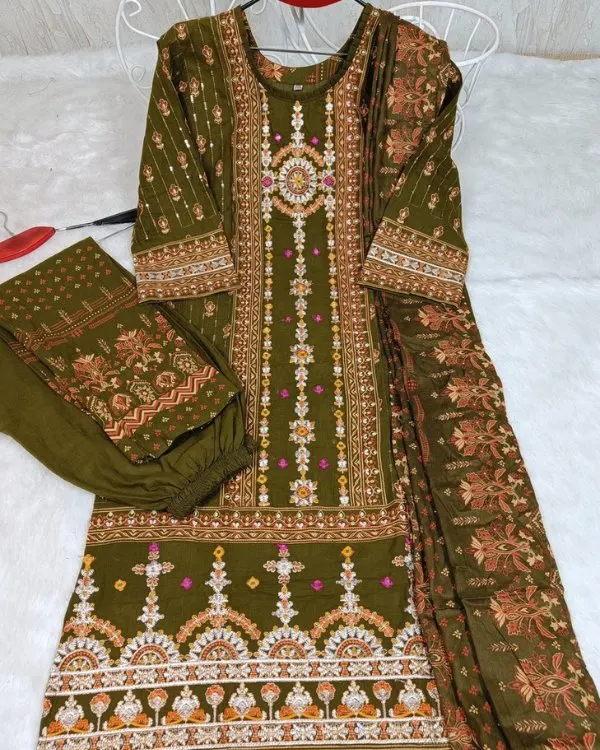 party boutique green